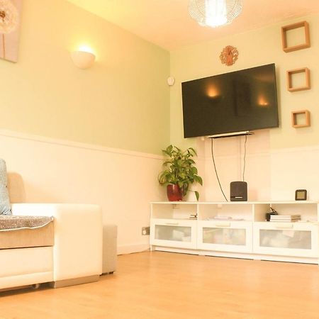 Welcome Home Twin Bedroom Near Heathrow Airport, London Yiewsley Εξωτερικό φωτογραφία