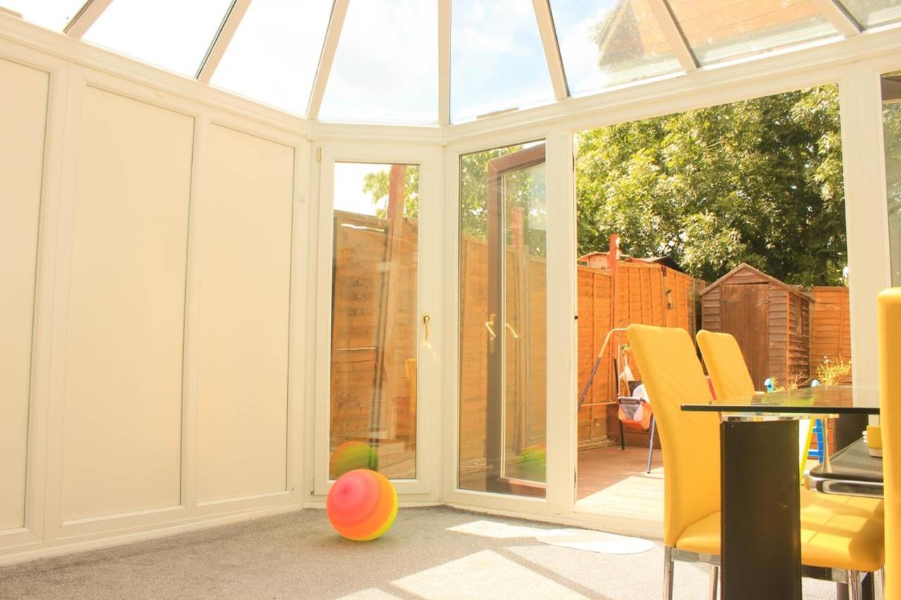 Welcome Home Twin Bedroom Near Heathrow Airport, London Yiewsley Εξωτερικό φωτογραφία