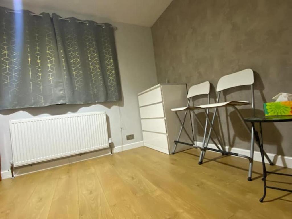 Welcome Home Twin Bedroom Near Heathrow Airport, London Yiewsley Εξωτερικό φωτογραφία